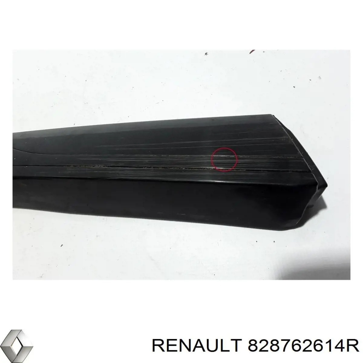 828762614R Renault (RVI) Молдинг задней правой двери