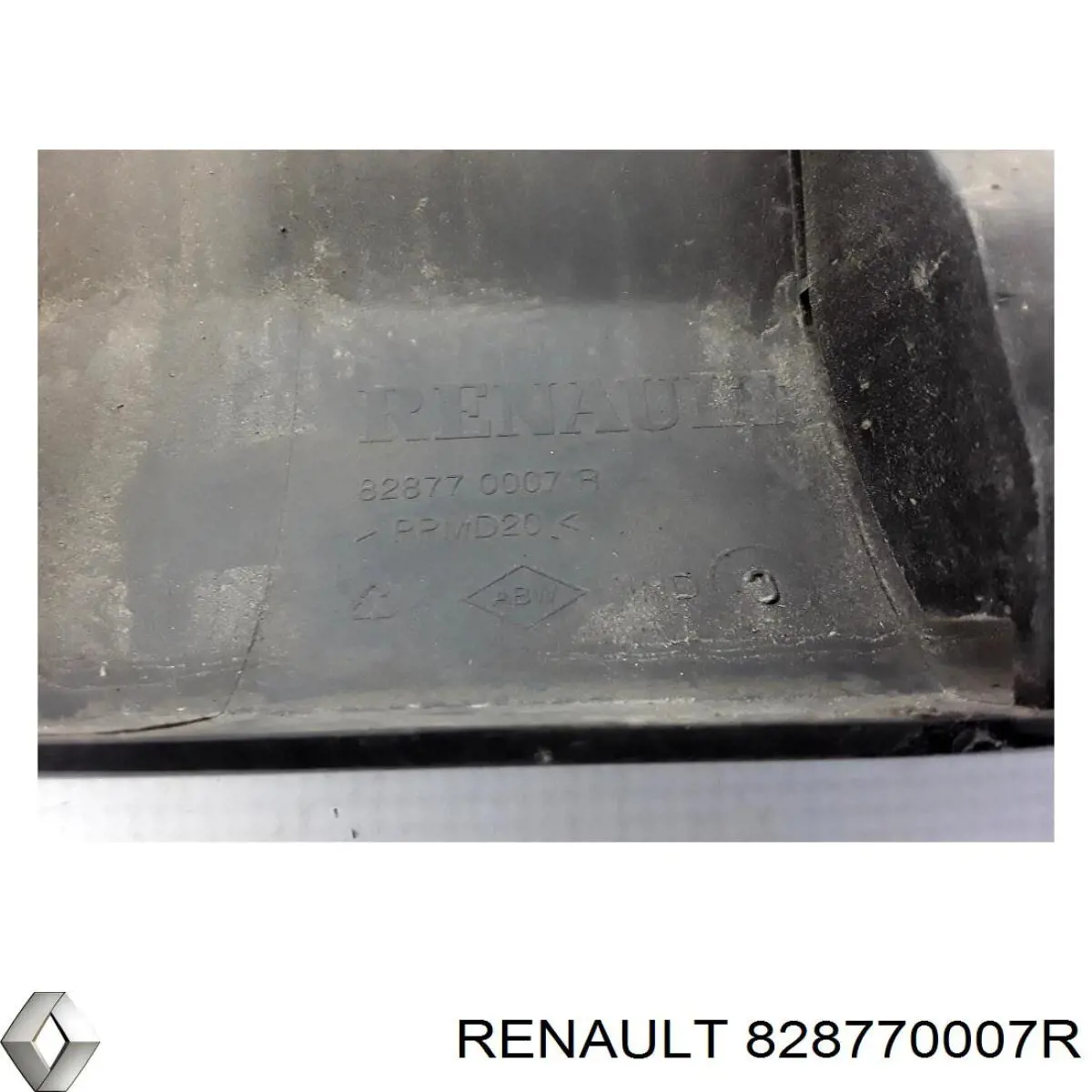 Moldura da porta traseira esquerda para Renault Fluence (L3)