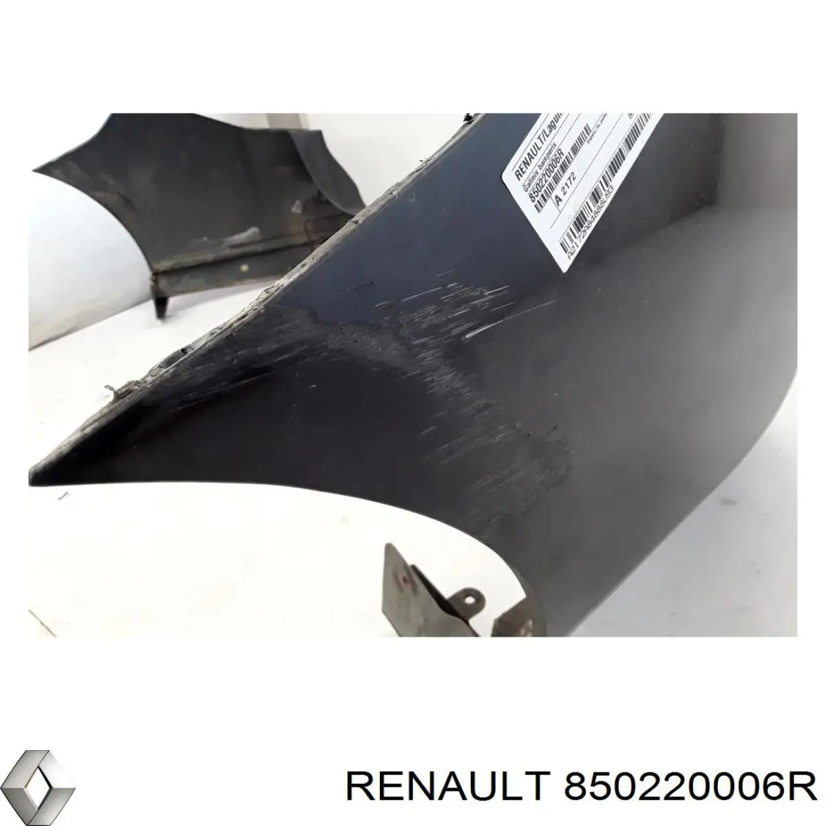 Купить 850220006R Renault (RVI) Задний бампер