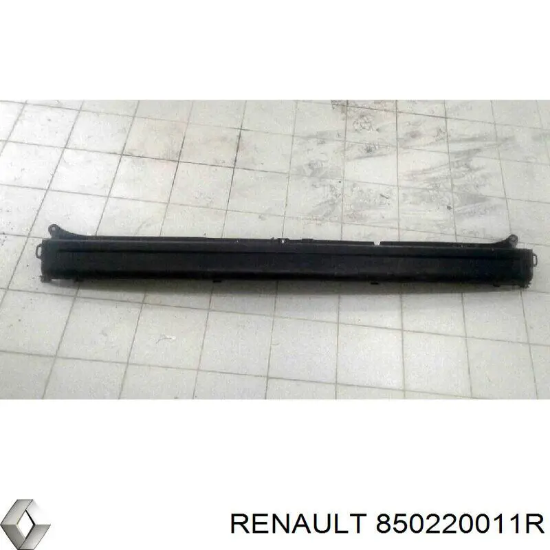 Купить 850220011R Renault (RVI) Задний бампер