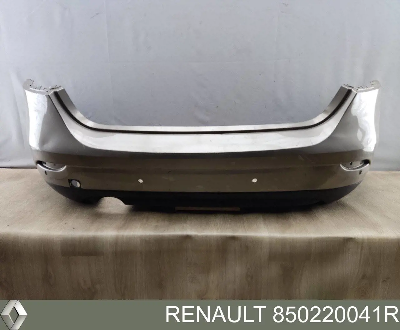 Бампер задний Renault (RVI) 850220041R цена, от 79.69 USD