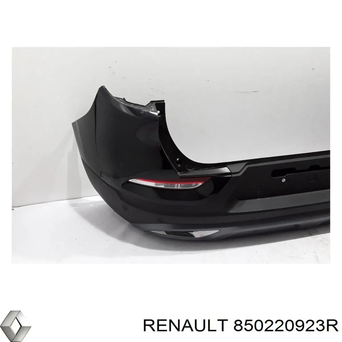 Купить 850220923R Renault (RVI) Задний бампер