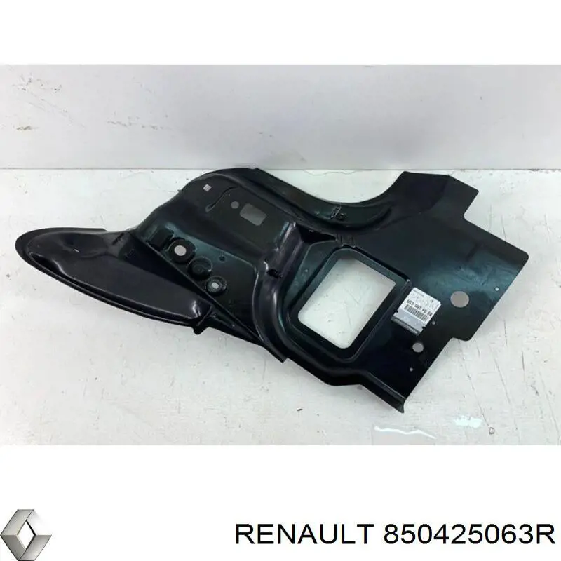 850425063R Renault (RVI) suporte (consola direito de fixação da luz traseira)