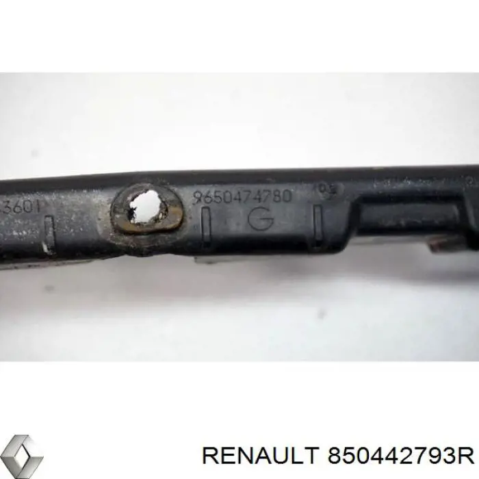 850442793R Renault (RVI) Правое крепление заднего бампера