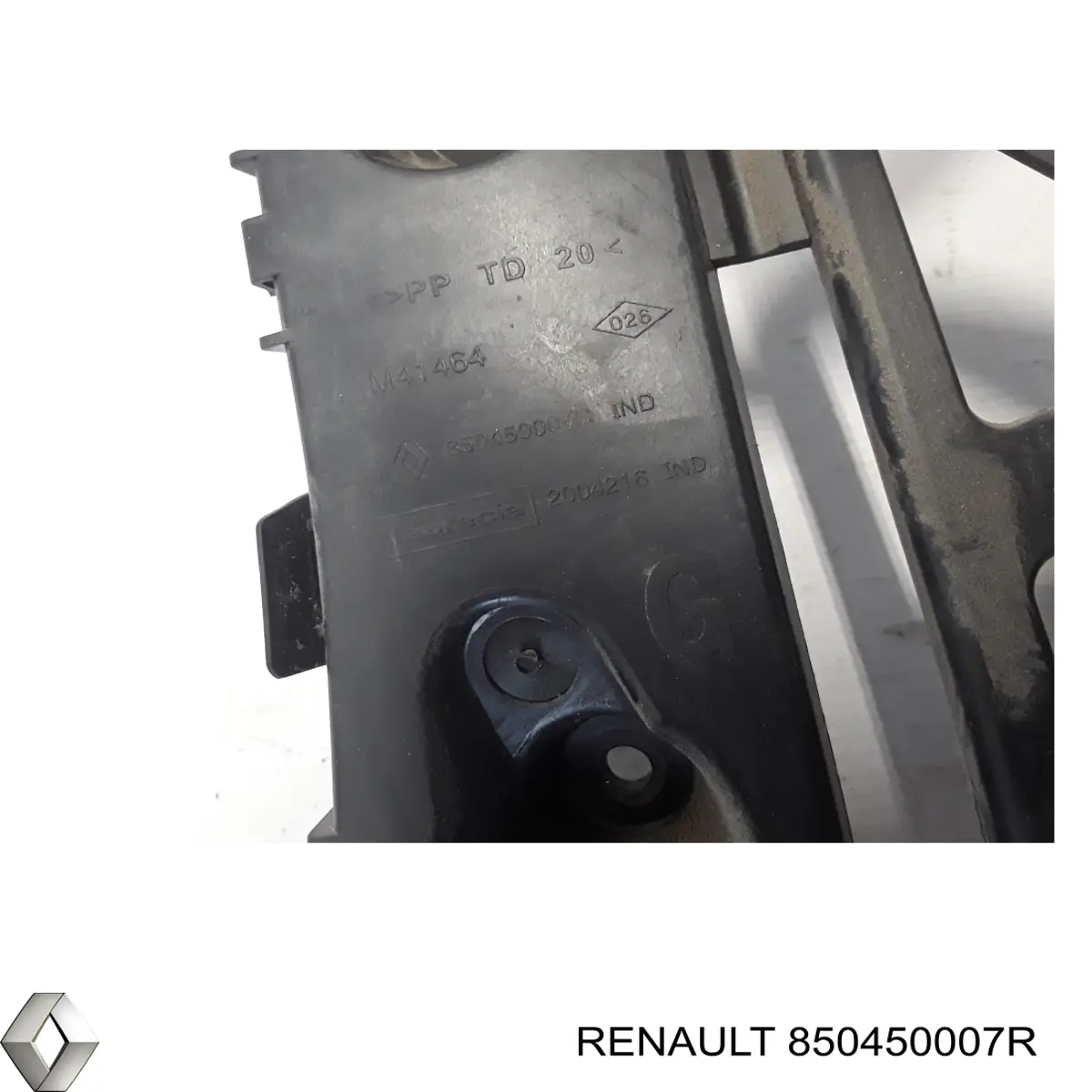 Купить 850450007R Renault (RVI) Левый кронштейн крепления бампера заднего