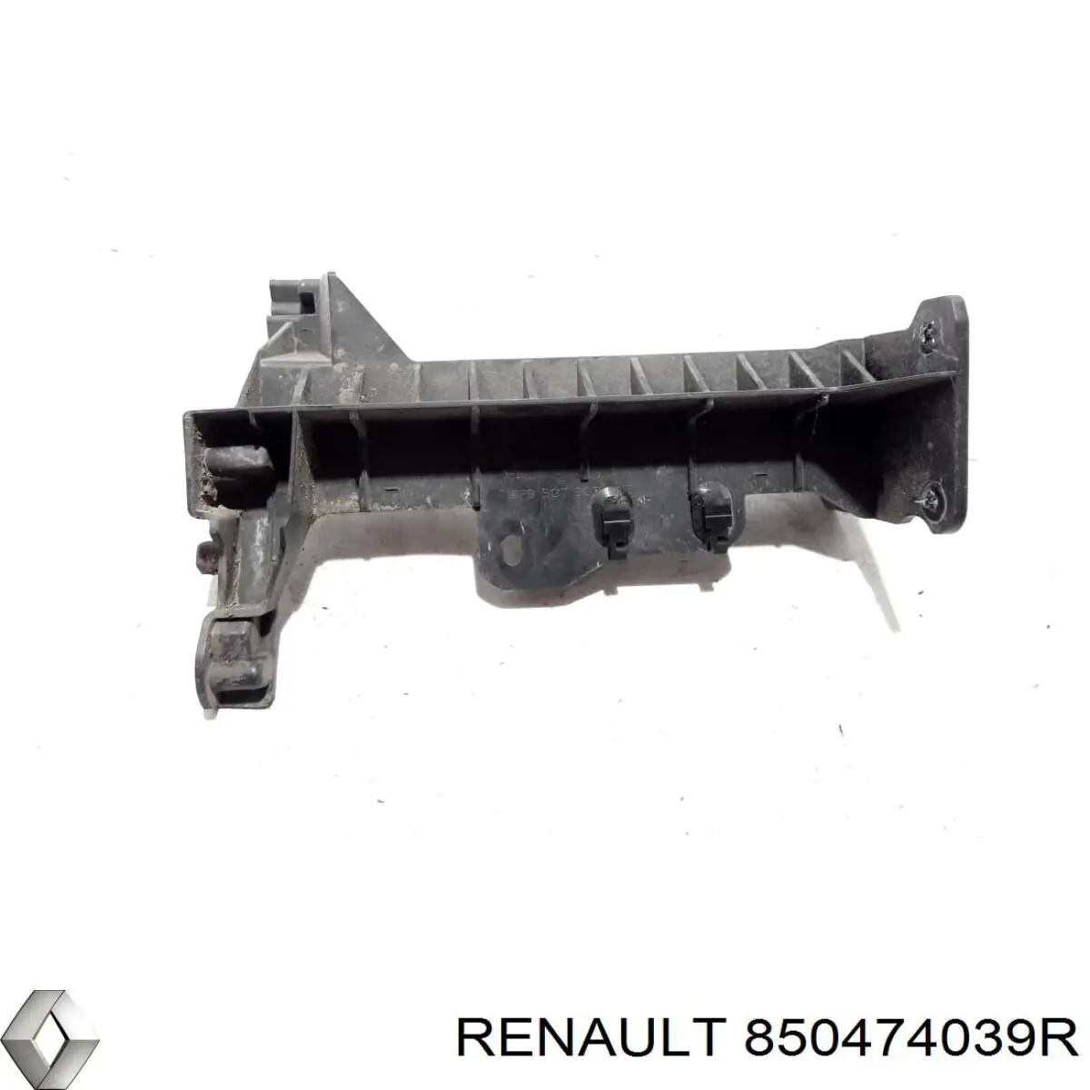 850474039R Renault (RVI) Левое крепление заднего бампера