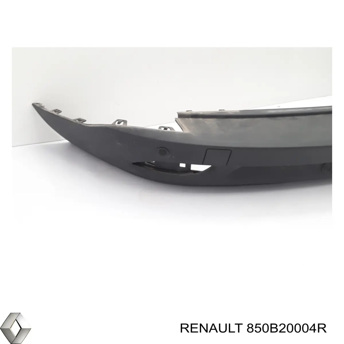 Задний бампер 850B20004R Renault (RVI)