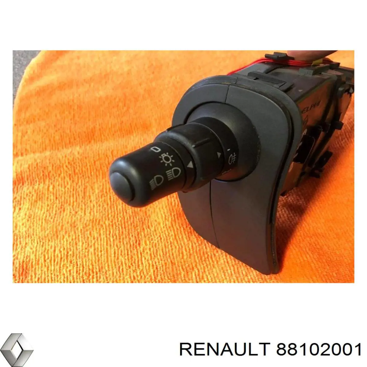 Левый подрулевой переключатель 88102001 Renault (RVI)