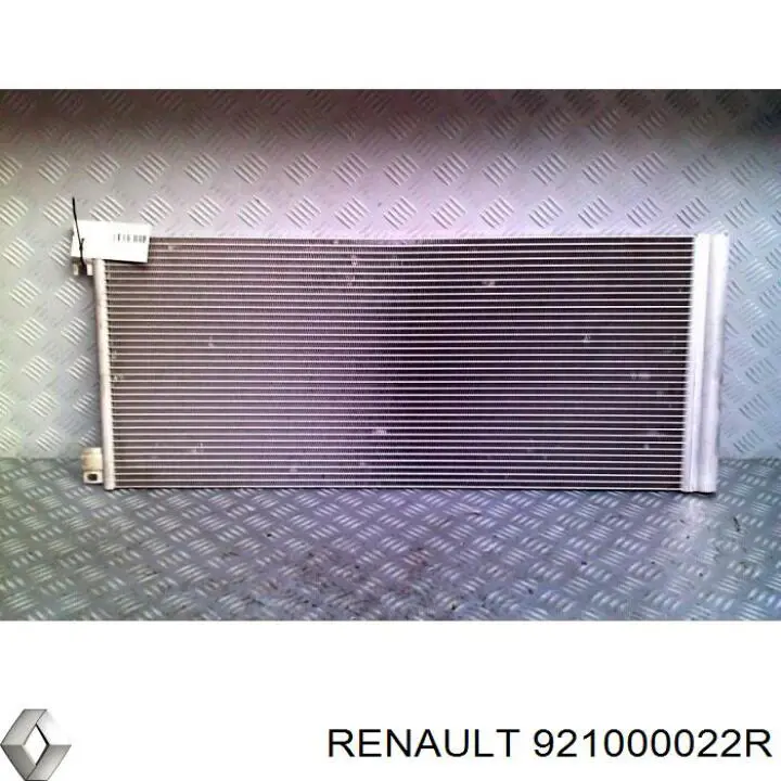 Радиатор кондиционера 921000022R Renault (RVI)