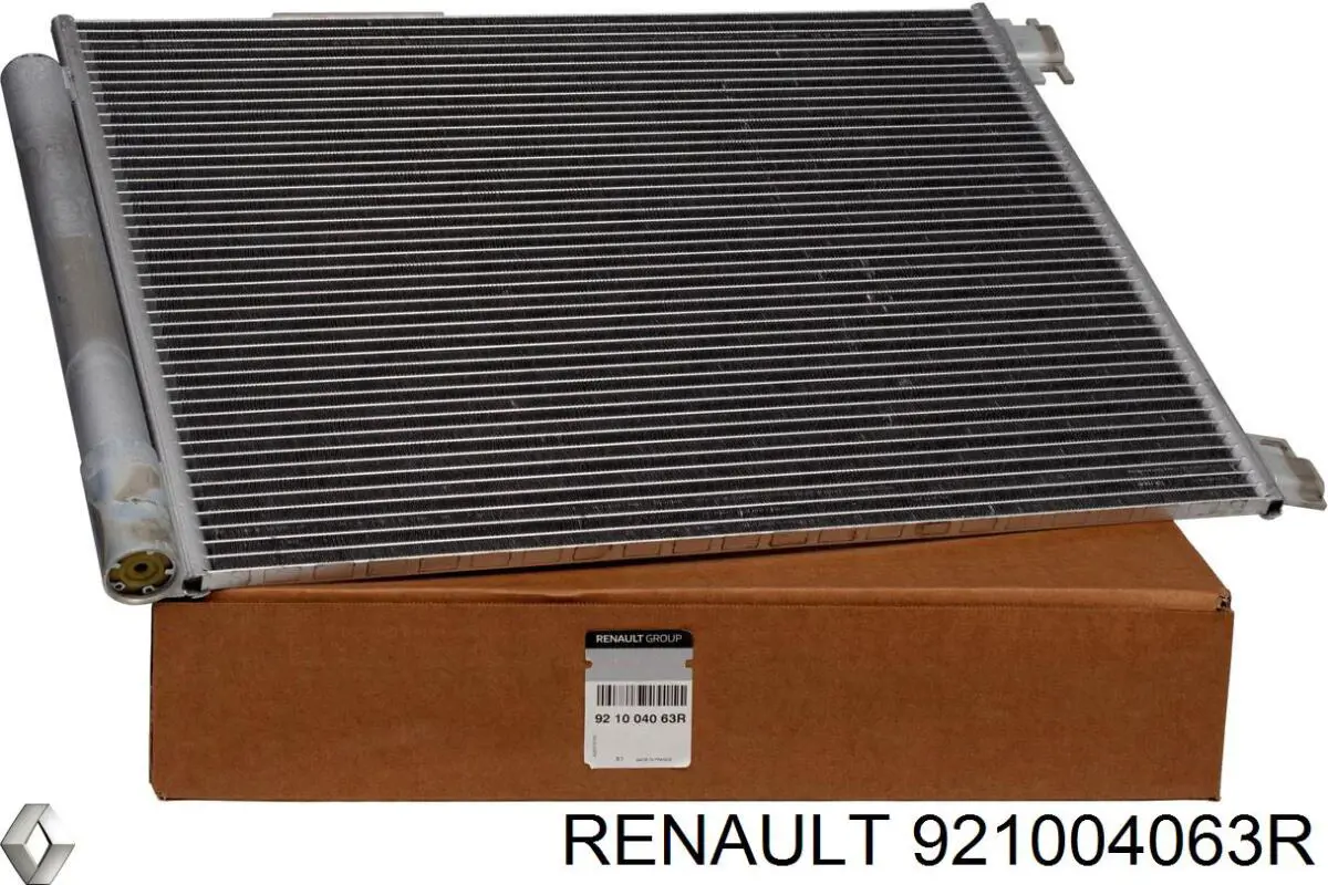 Радиатор кондиционера Renault (RVI) 921004063R