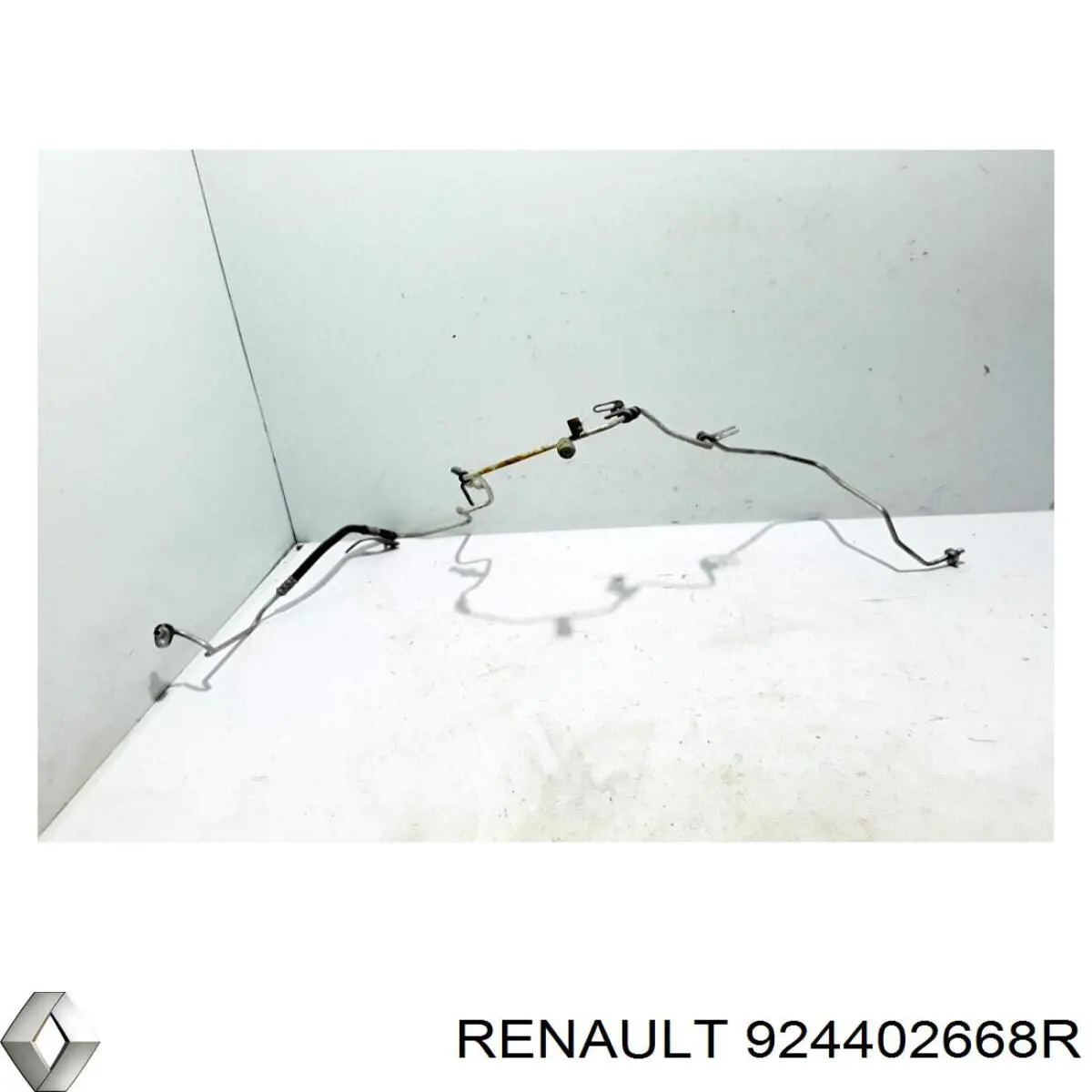Купить 924402668R Renault (RVI) Шланг кондиционера, от радиатора к испарителю