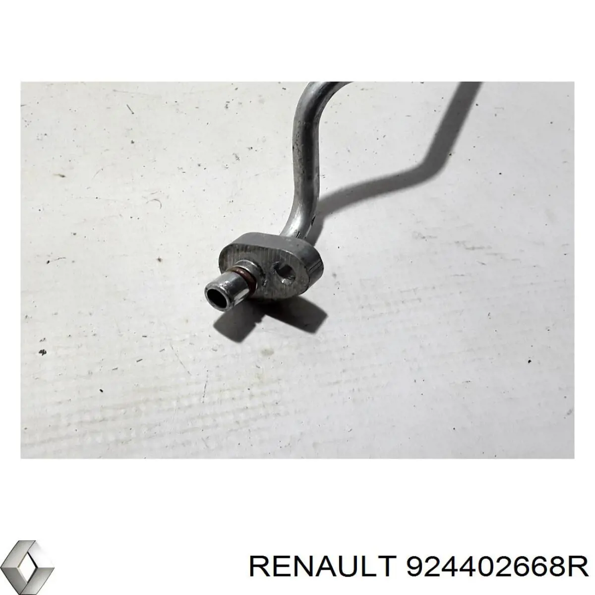 Шланг кондиционера, от радиатора к испарителю Renault (RVI) 924402668R цена, от 129.29 USD