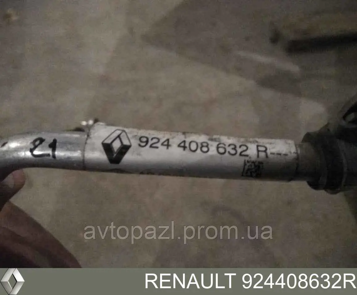 Шланг кондиционера, от радиатора к испарителю Renault (RVI) 924408632R
