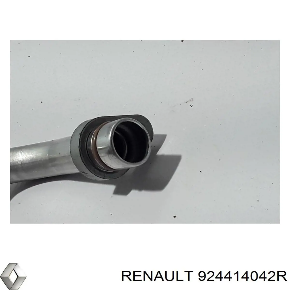 Шланг кондиционера, от осушителя к испарителю Renault (RVI) 924414042R цена, от 30.37 USD