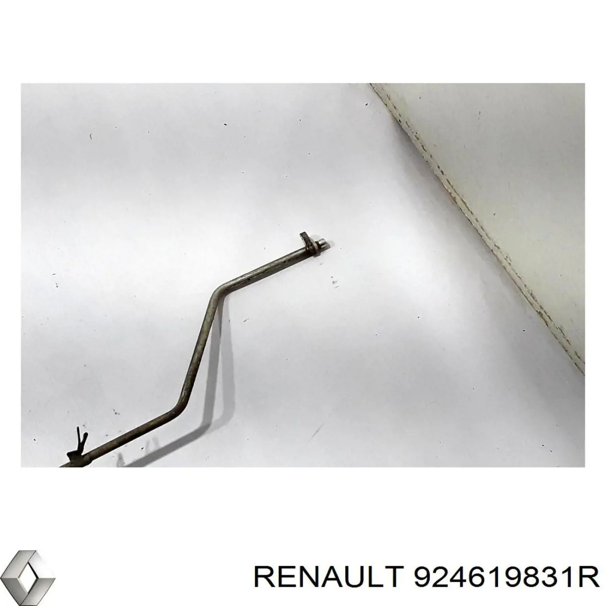 924619831R Renault (RVI) Шланг кондиционера, от заднего испарителя к компрессору