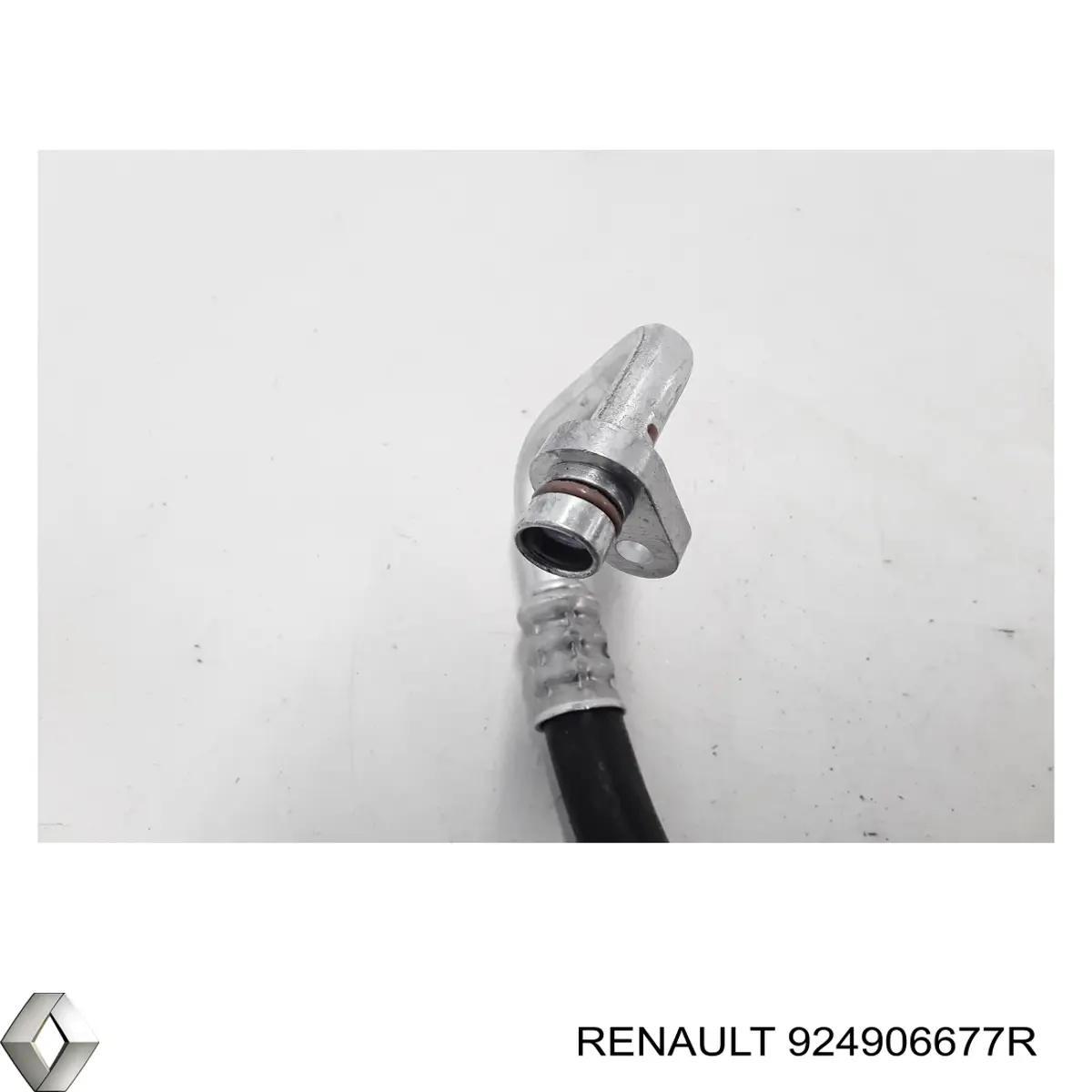 Шланг кондиционера, от компрессора к радиатору 924906677R Renault (RVI)