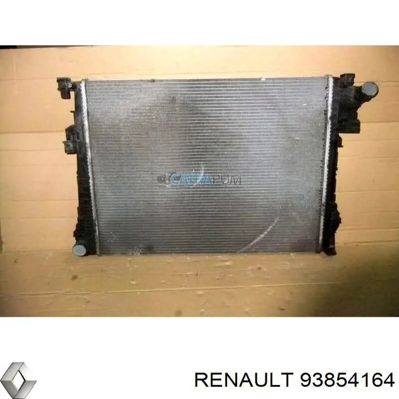 Радиатор 93854164 Renault (RVI)