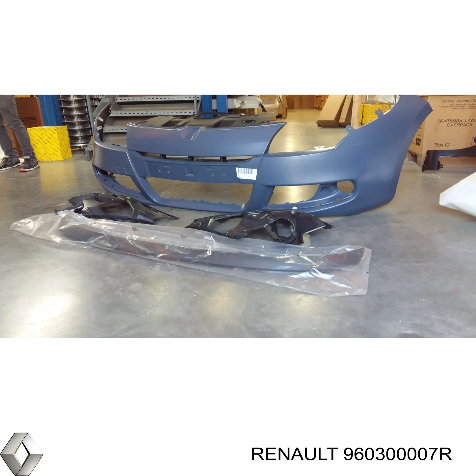 Бампер задний, нижняя часть на Renault Laguna III 