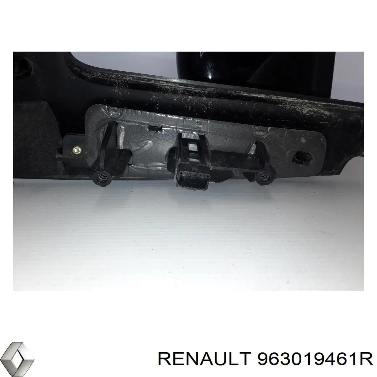 Правое зеркало 963019461R Renault (RVI)