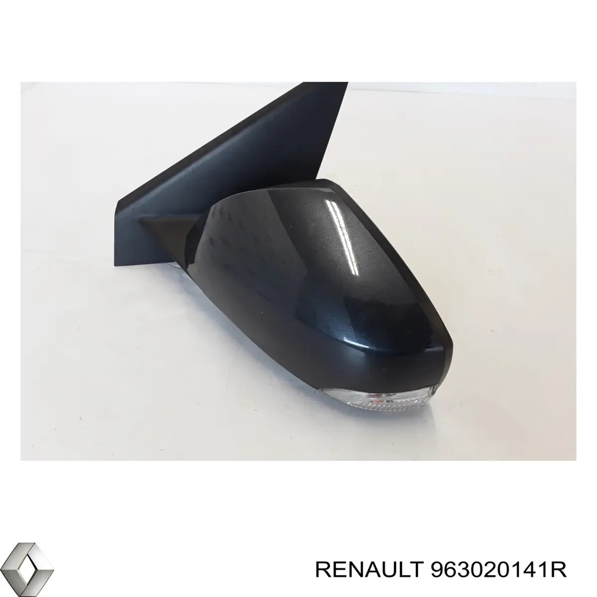 Левое боковое зеркало 963020141R Renault (RVI)