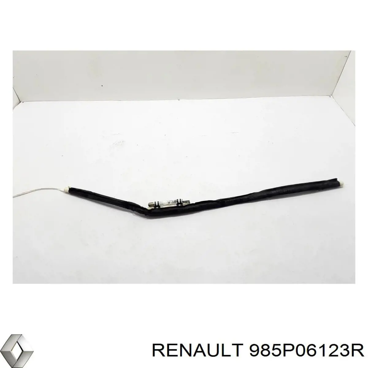 Шторка боковая правая Renault (RVI) 985P06123R цена, от 19.24 USD