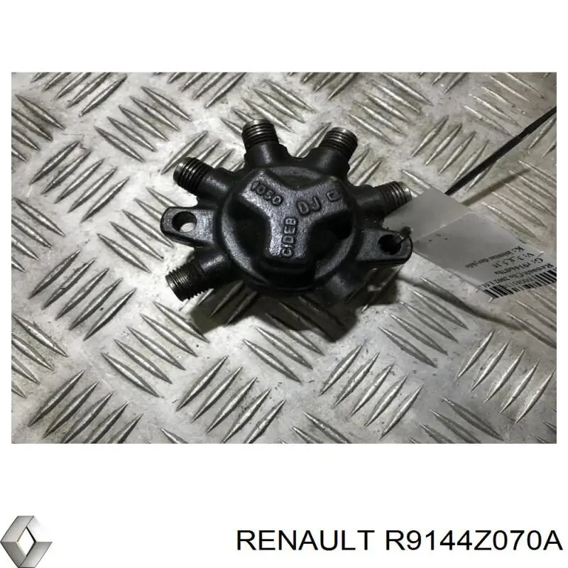 R9144Z070A Renault (RVI) distribuidor de combustível (rampa)