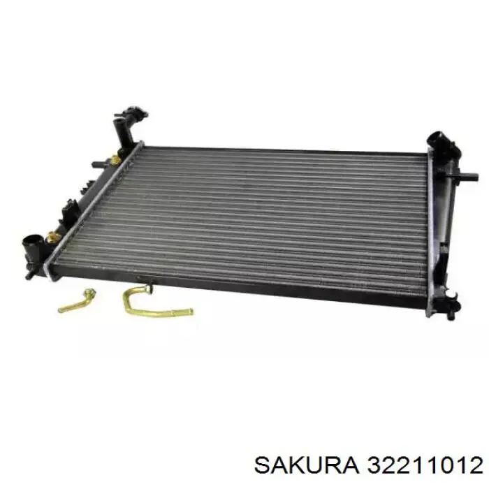 Радиатор охлаждения двигателя SAKURA 32211012