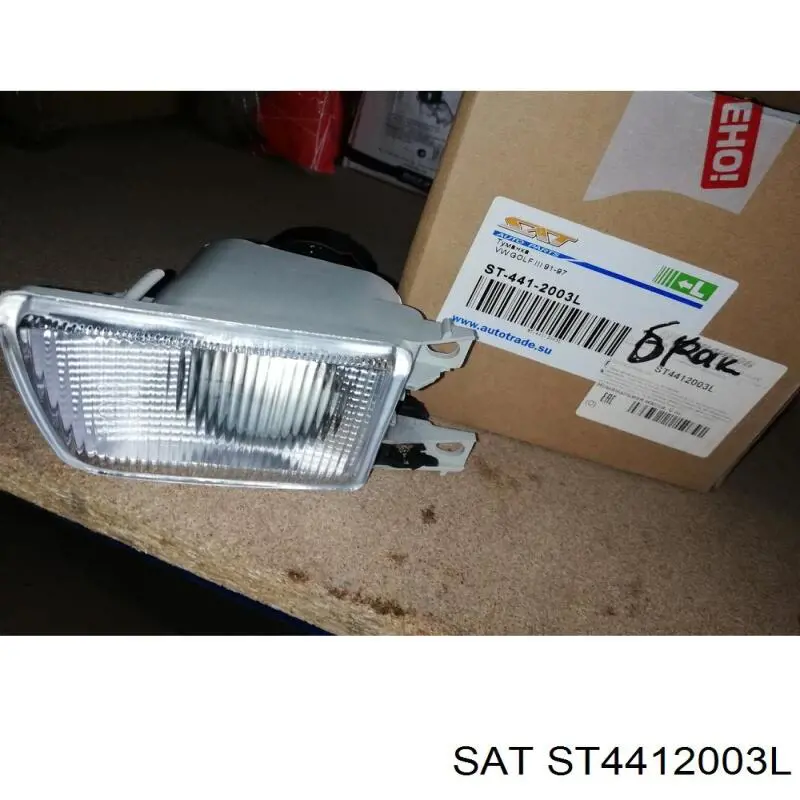 Левая противотуманная фара Depo/Loro/Abakus FP9522H3E