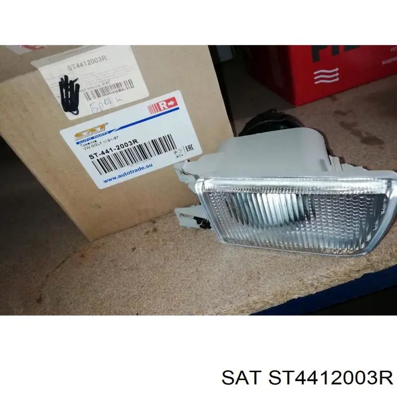 Фара противотуманная правая FP9522H4T TYC
