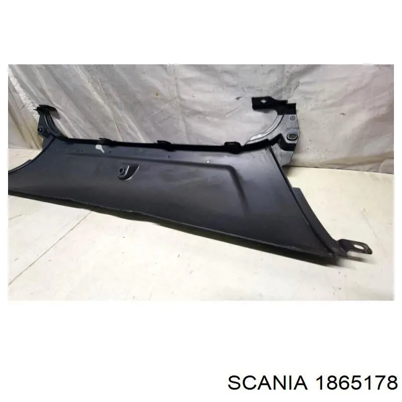 Центральная часть переднего бампера 1865178 Scania