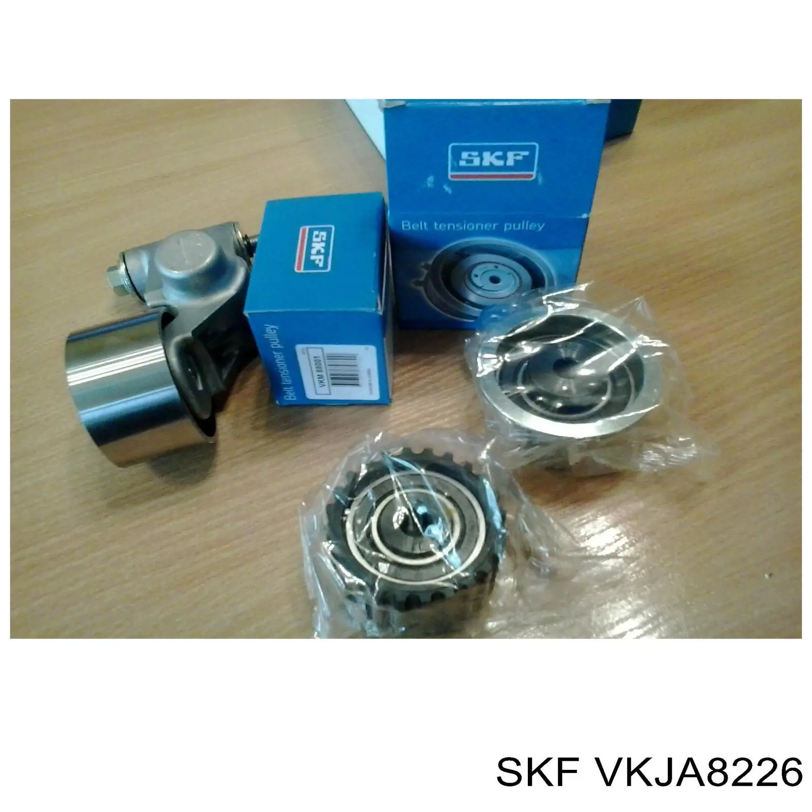 ШРУС внутренний задний VKJA8226 SKF