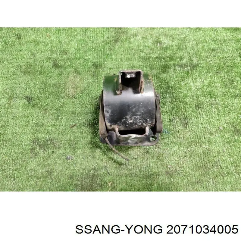 Подушка (опора) двигателя левая на Ссанг-йонг Корандо C (SsangYong Korando)