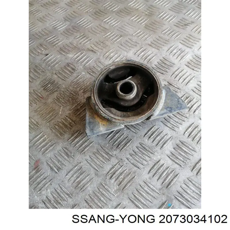 Coxim (suporte) dianteiro de motor para SsangYong Actyon  
