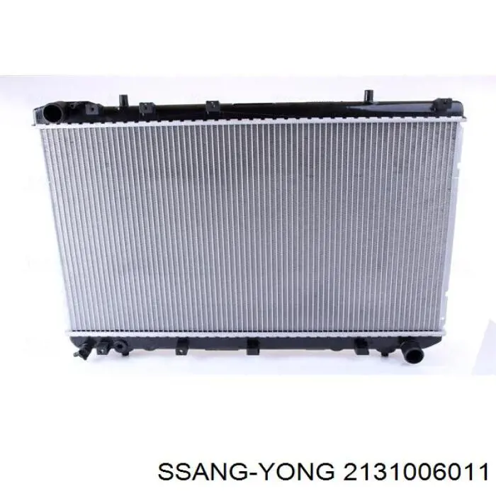 Радиатор охлаждения двигателя на SsangYong Korando  