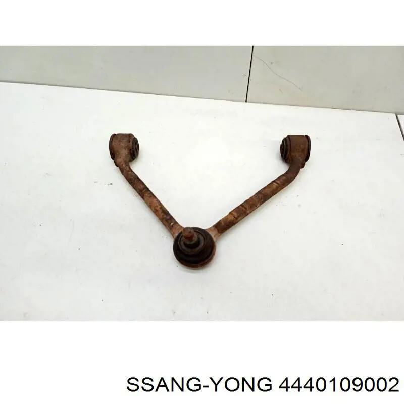 Рычаг передней подвески верхний левый Ssang Yong 4440109002 цена, от 77.22 USD