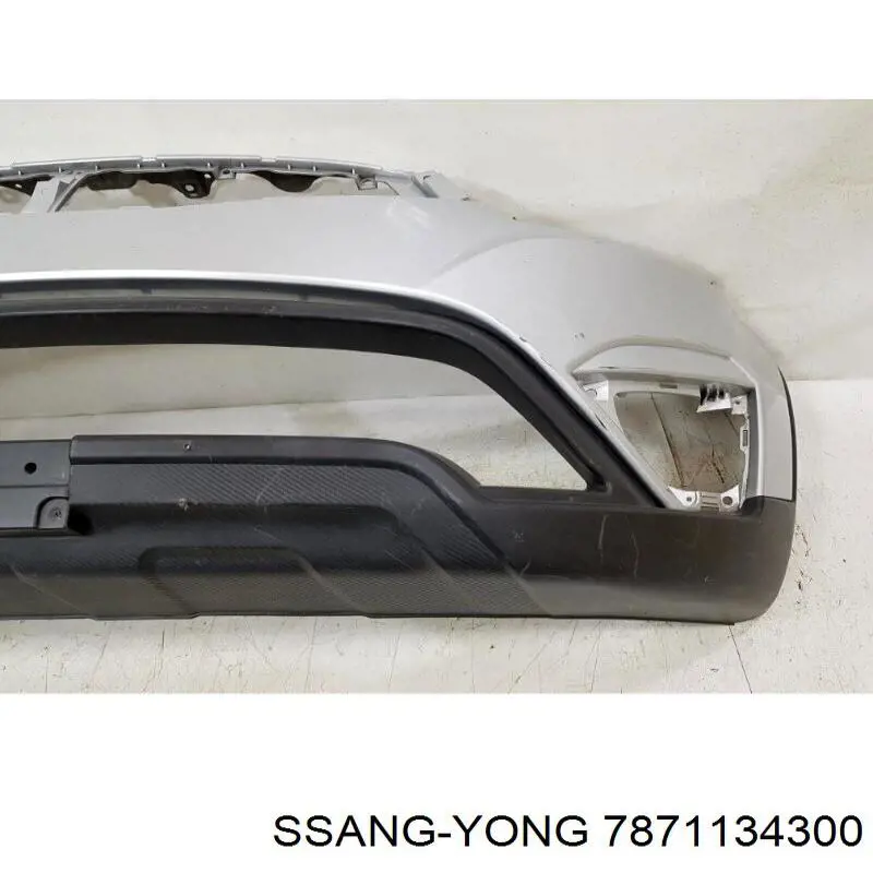 7871134300 Ssang Yong Бампер передний в сборе