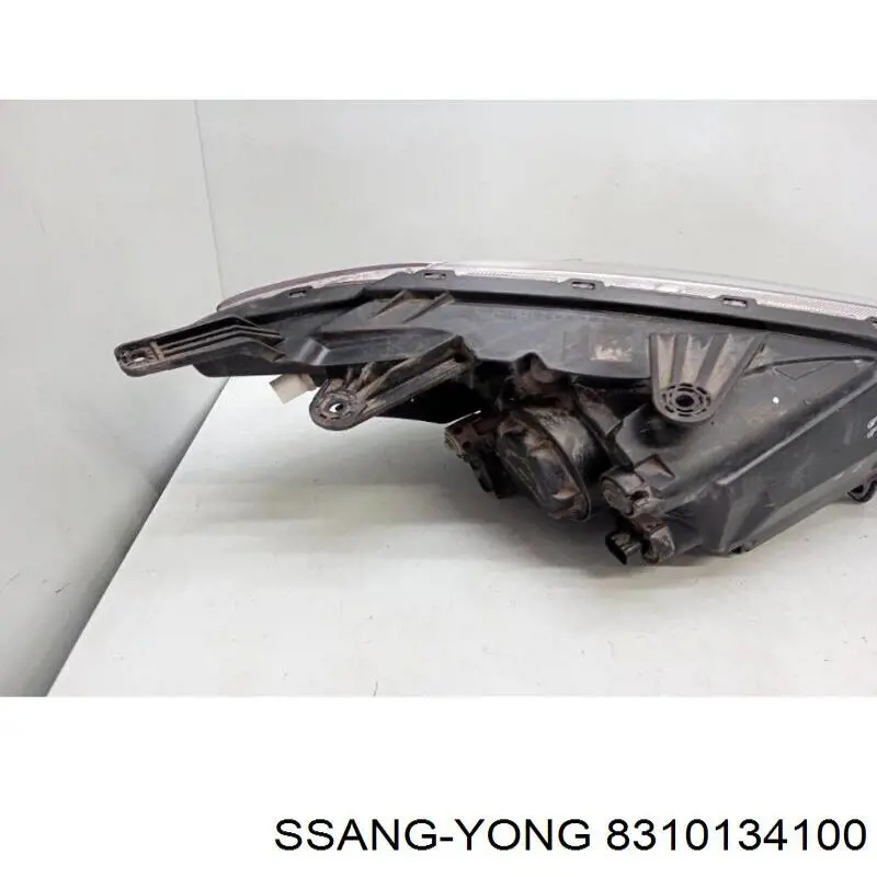 Фара левая Ssang Yong 8310134100 цена, от 226.23 USD