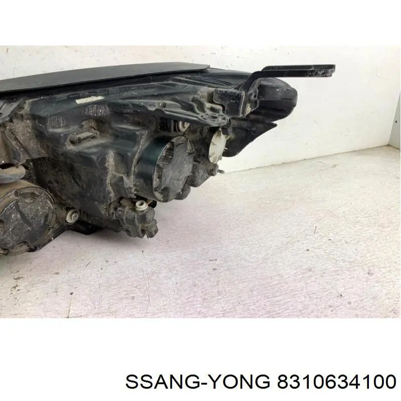 Купить 8310634100 Ssang Yong Фара основная правая