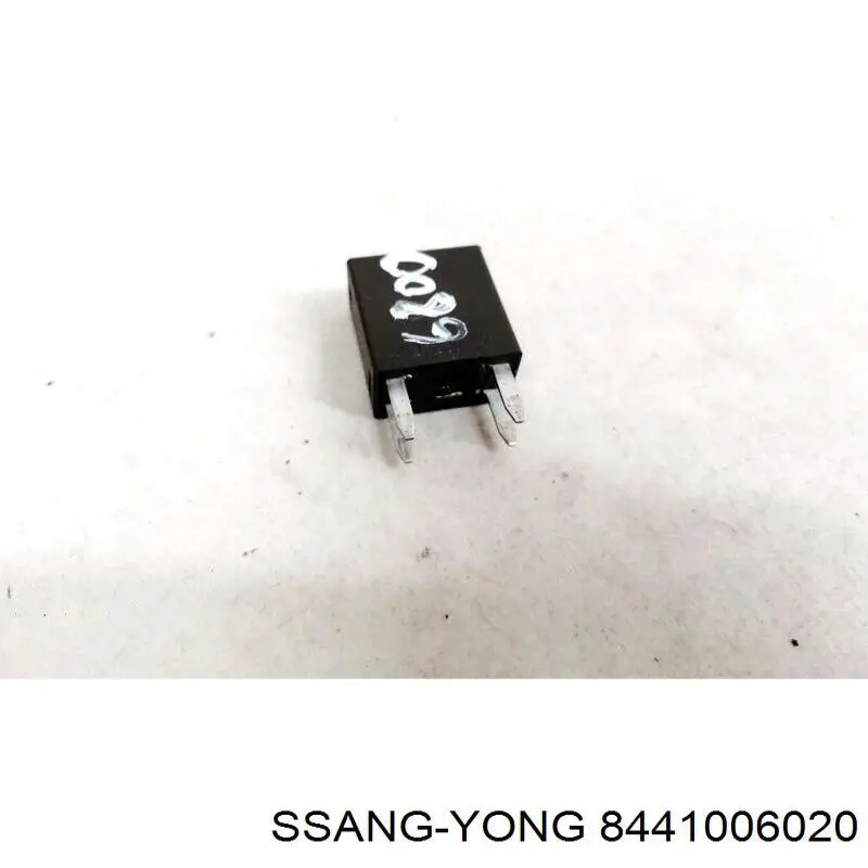 Реле противотуманной фары 8441006020 Ssang Yong