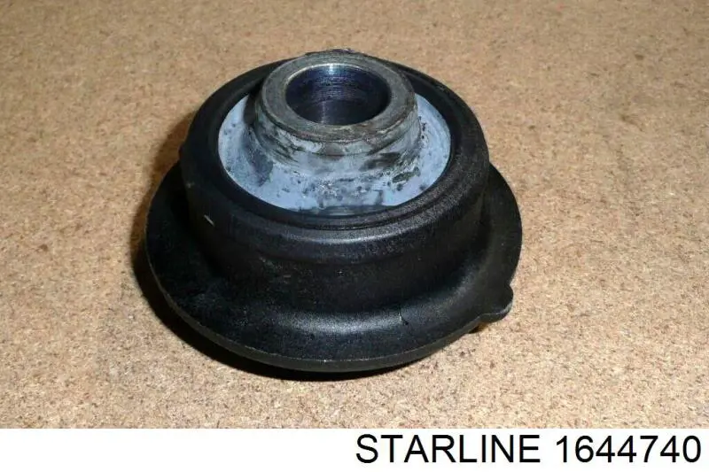 Сайлентблок переднего рычага 1644740 Starline