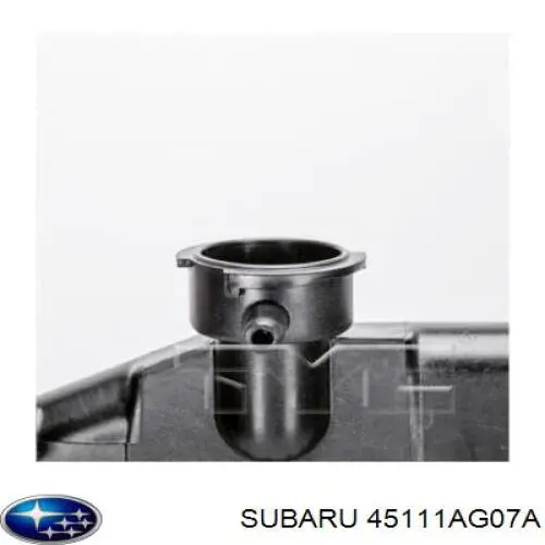 Радиатор охлаждения Subaru 45111AG07A