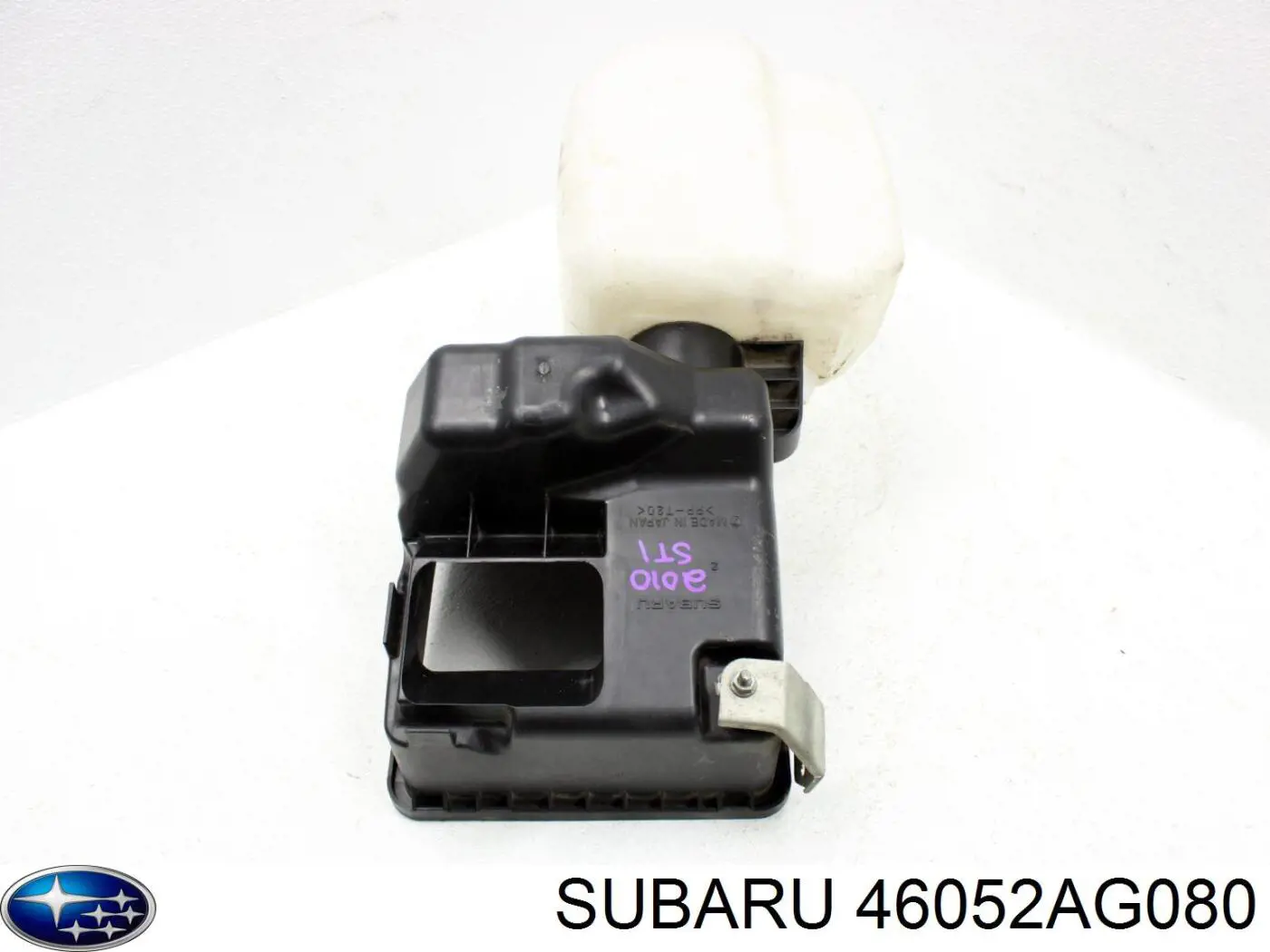 Корпус воздушного фильтра, верхняя часть Subaru 46052AG080