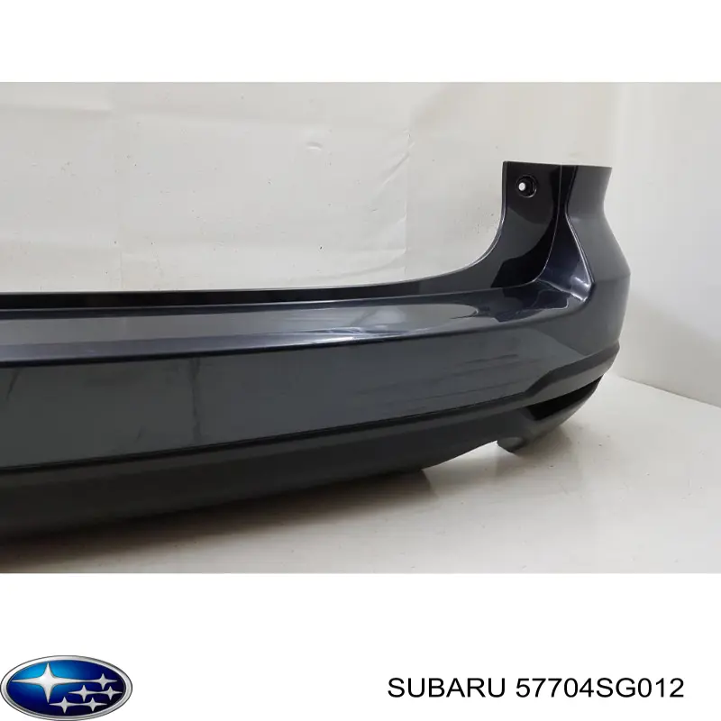 Задний бампер 57704SG012 Subaru