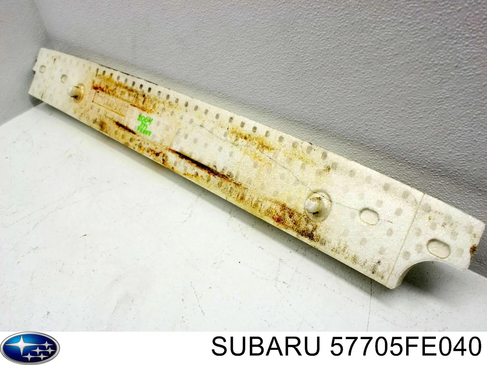 Энергопоглотитель переднего бампера Subaru 57705FE040 цена, от 24.07 USD
