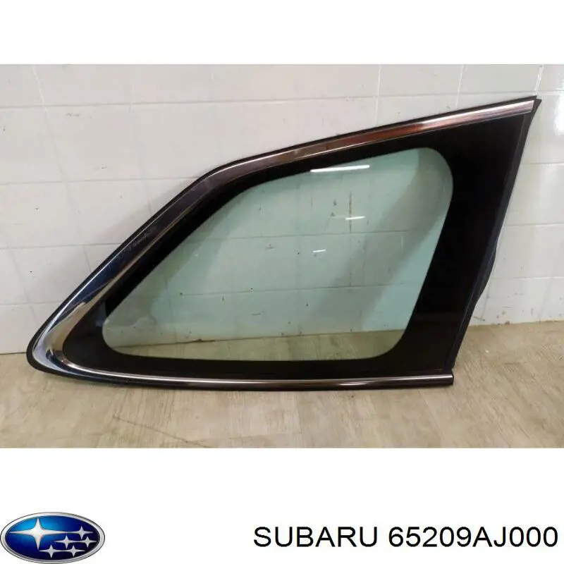 65209AJ000 Subaru Стекло багажного отсека, правое