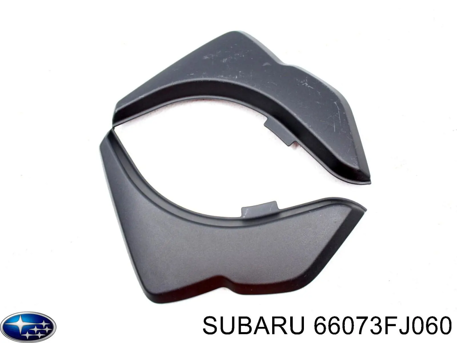 Молдинг (накладка) приборной панели "торпедо" правый Subaru 66073FJ060