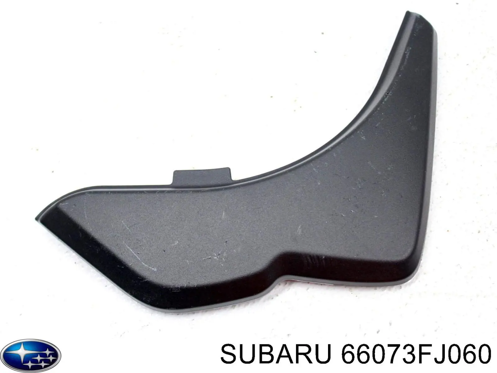 Молдинг (накладка) приборной панели "торпедо" правый Subaru 66073FJ060 цена, от 1.98 USD