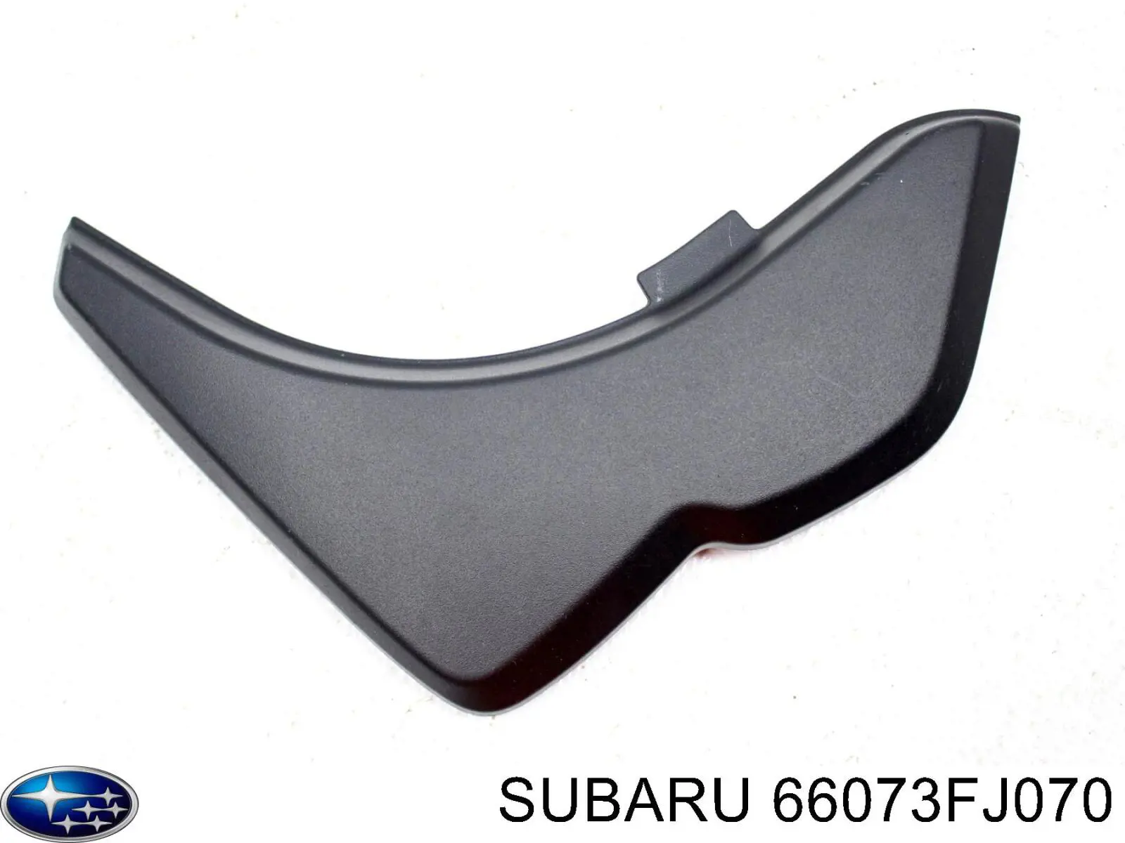 Молдинг (накладка) приборной панели "торпедо" левый на Subaru XV GT