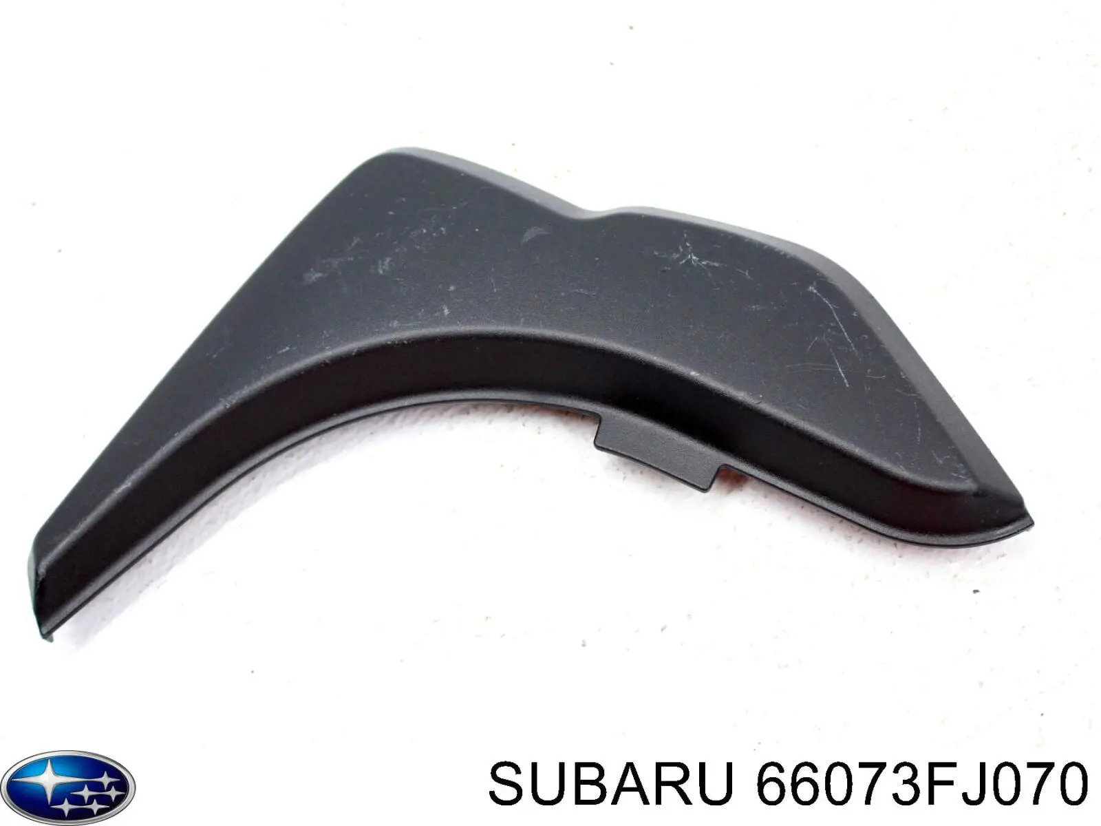 Молдинг (накладка) приборной панели "торпедо" левый Subaru 66073FJ070 цена, от 1.98 USD