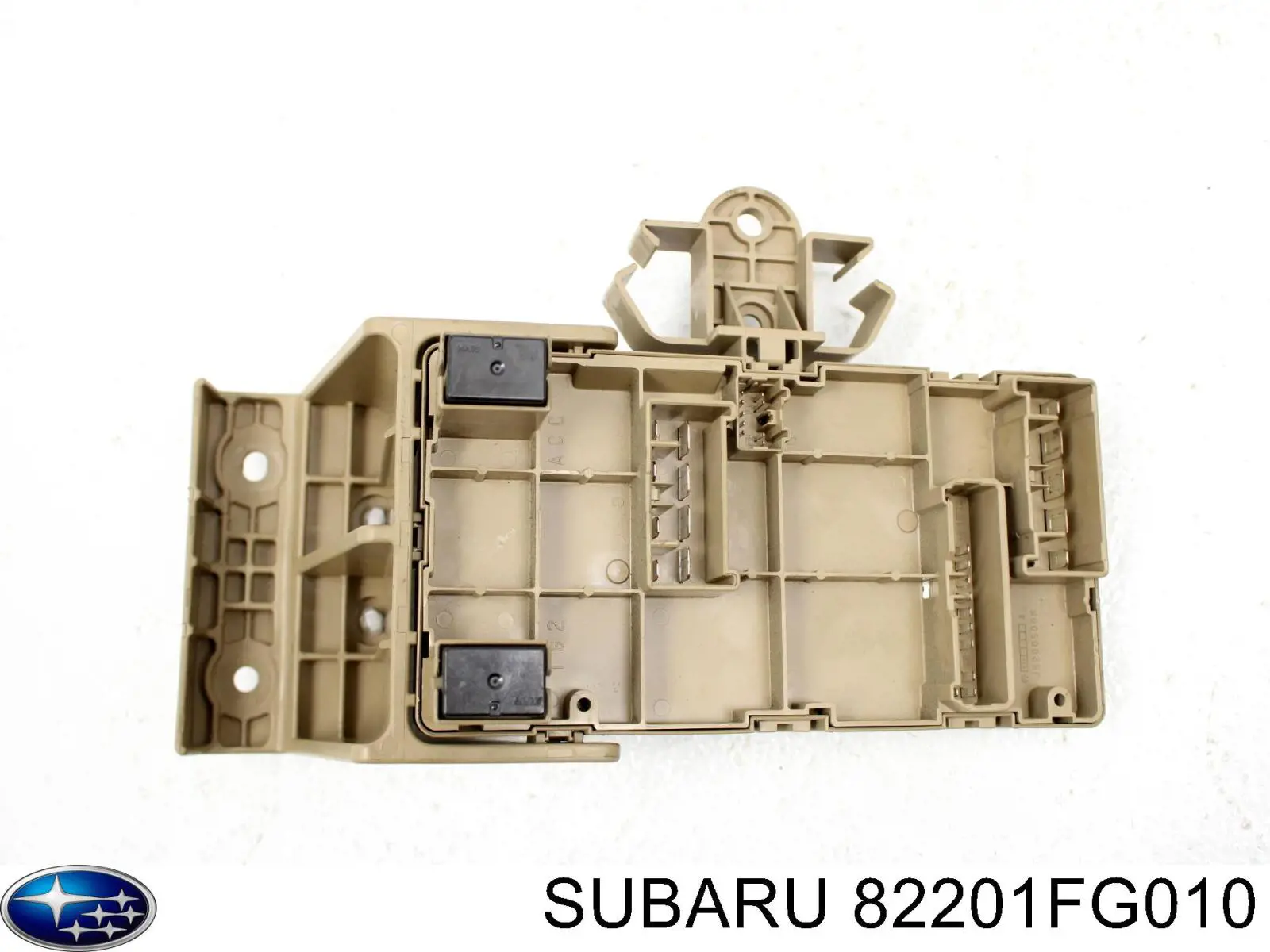 Блок предохранителей задний салонный Subaru 82201FG010 цена, от 12.73 USD